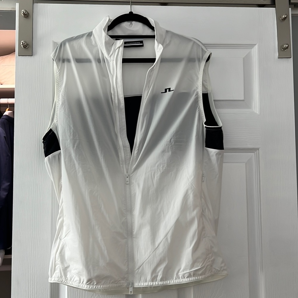 J.Lindeberg Outerwear | Dale Light Golf Vest White – Mens